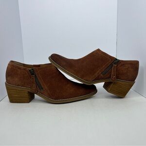 Zodiac Margot Suede Ankle Booties Size 8